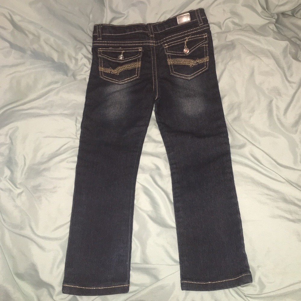 2 For $10 or 5 for $25 Bundle Sale❗️ Almost Famous Jeans Little Girls 5